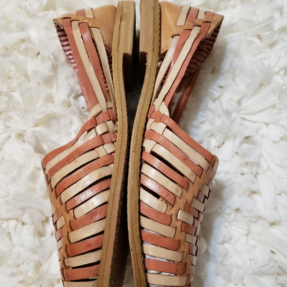 Mexican Artisanal Huaraches - Picture 3 of 5